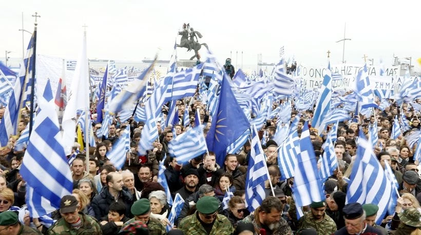 Αν δεν ακούσουν το λαό τότε… θα πέσει ο ουρανός να τους πλακώσει!